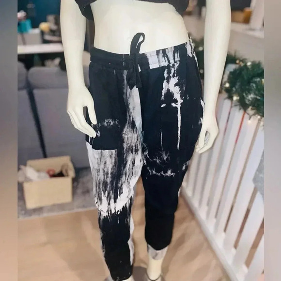 FATE TYE DYE RELAXED FIT JOGGERS WITH ELASTIC WAIST AND POCKETS SIZE M - Picture 14 of 16